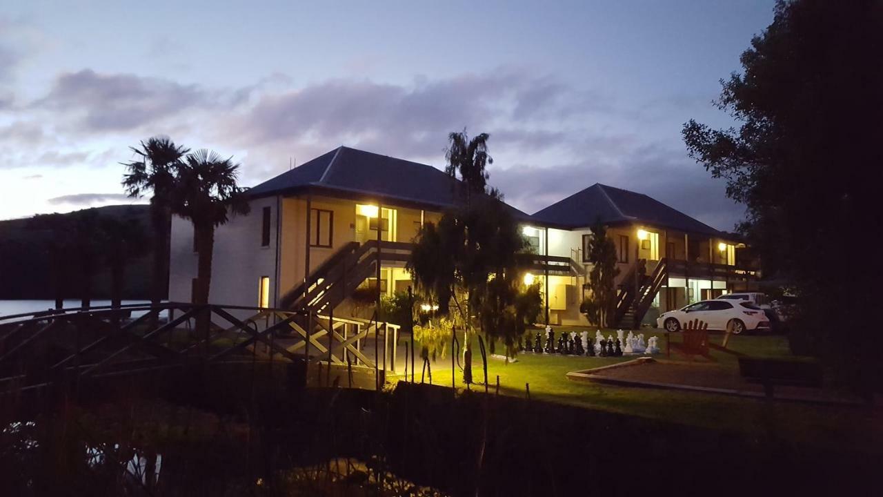 Akaroa Waterfront Motels מראה חיצוני תמונה