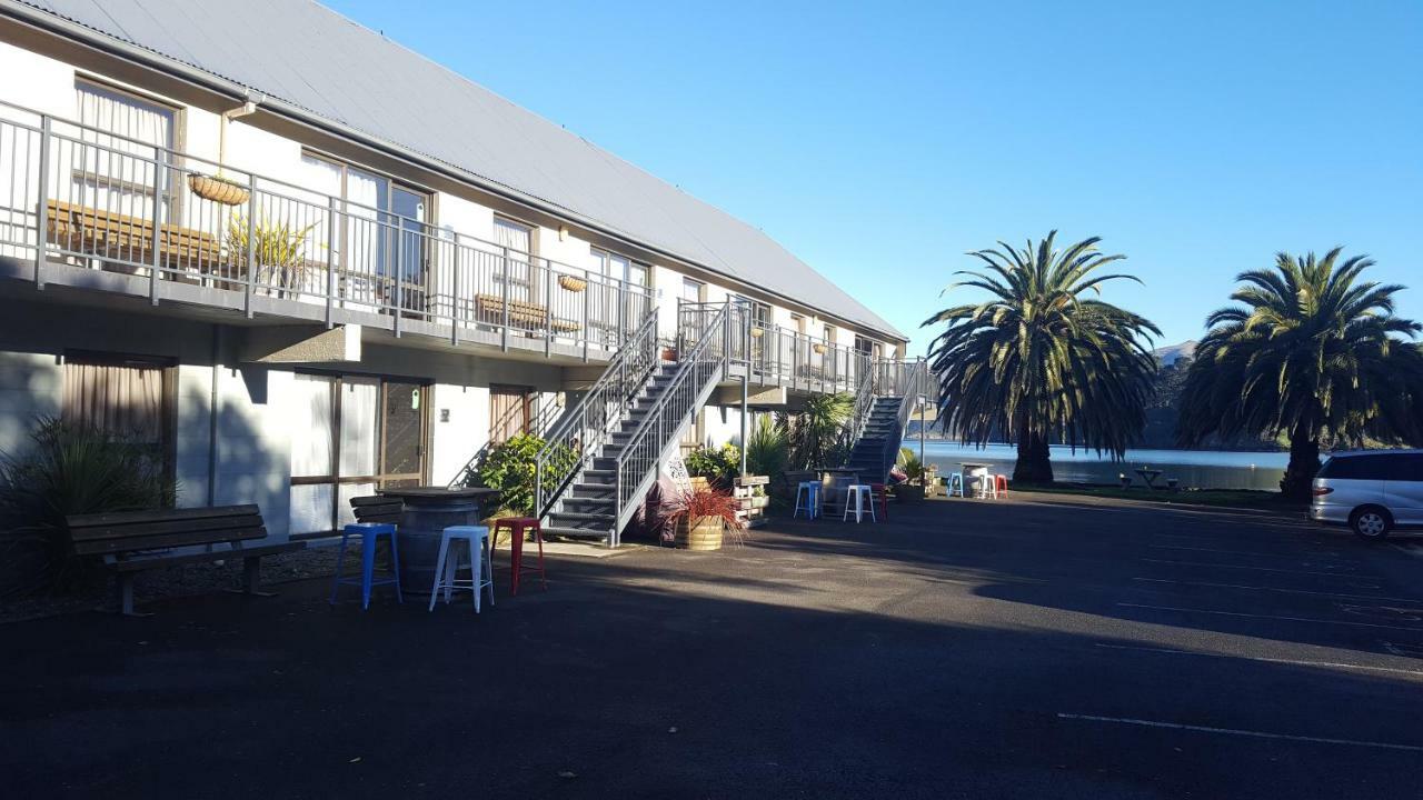 Akaroa Waterfront Motels מראה חיצוני תמונה